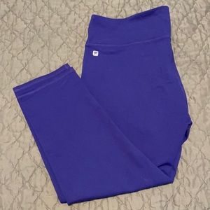 NWT Fabletics Salar Capri Size L